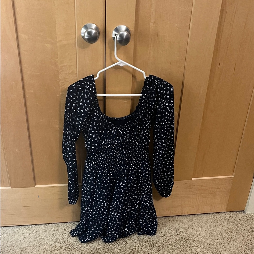 Hollister Black and White Floral Long Sleeve Dress
